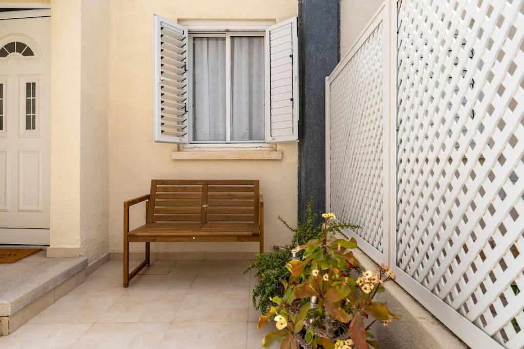 Cozy Nerina Cottage At Harbour Paphos מראה חיצוני תמונה